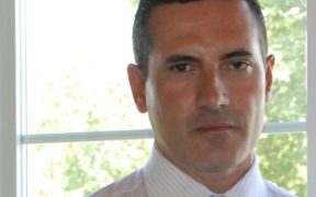 Luis Fernandez desde Suzo-Happ