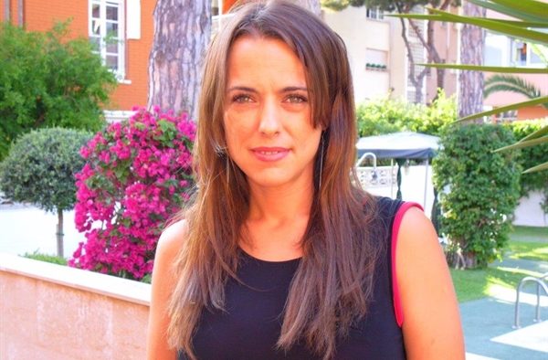 Natalia Caprari, Presidenta de ADEAC