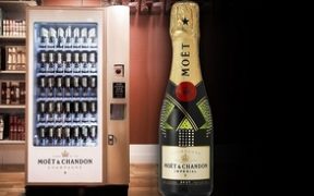 moet-chandon-maquina-vending-selfridges-ReasonWhy