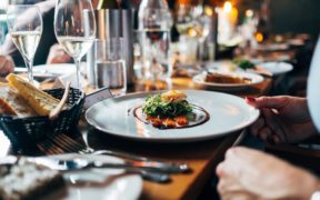 restaurant-691397_1920