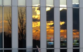 building-4756398_1920