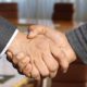 shaking-hands-3091906_640