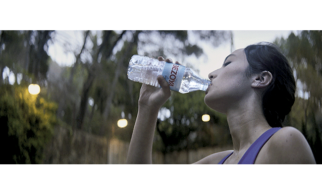 Bezoya cumple su objetivo: botellas 100% de plástico reciclado y neutralidad en carbono para 2022