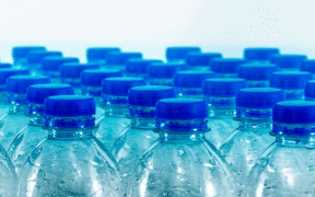 La EVA publica un nuevo informe sobre el uso del agua embotellada en el vending