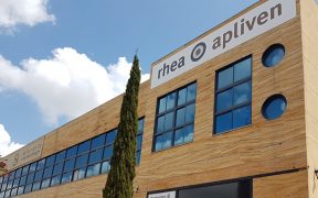 Rhea Apliven